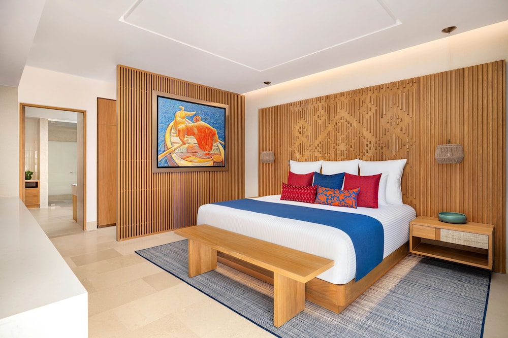 Preferred Club Master Suite Ocean Front King - Photo 1