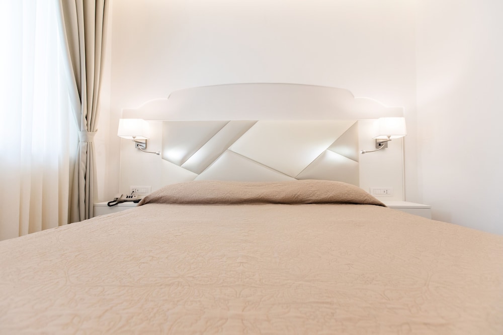Economy Double or Twin Room