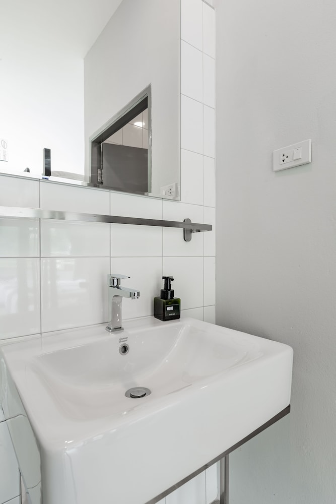 Deluxe Room, Bathtub - Photo 24