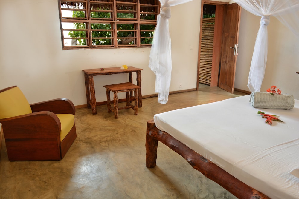 Double Room, Beach View photo 3