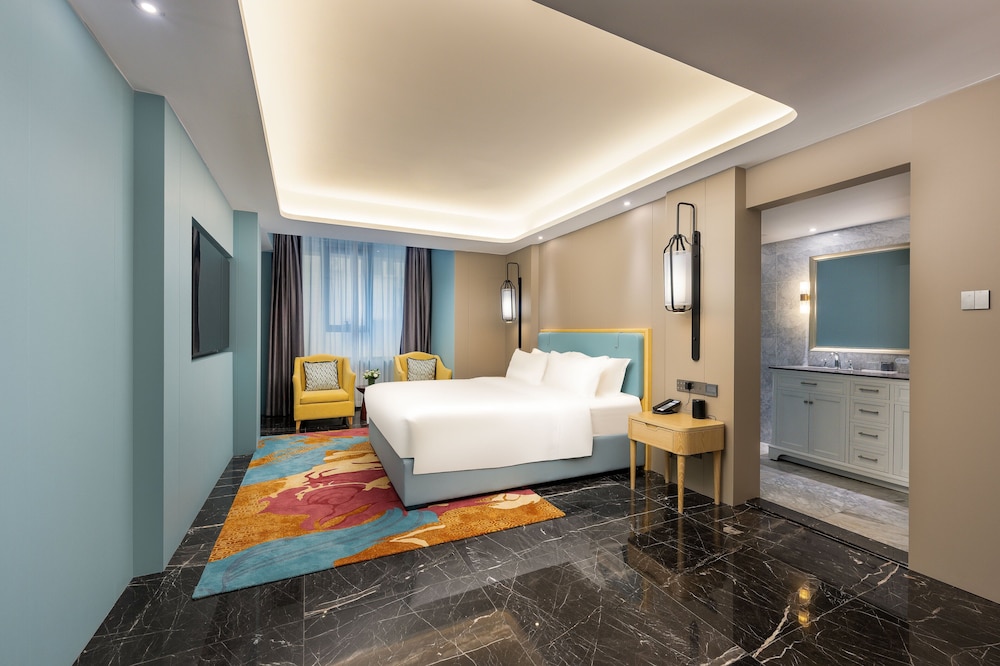 Standard Room, 1 King Bed photo 1