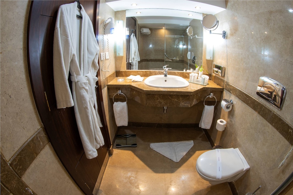 Deluxe Room Nile View - Photo 3
