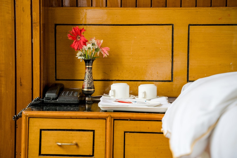 Executive Room - Photo 6
