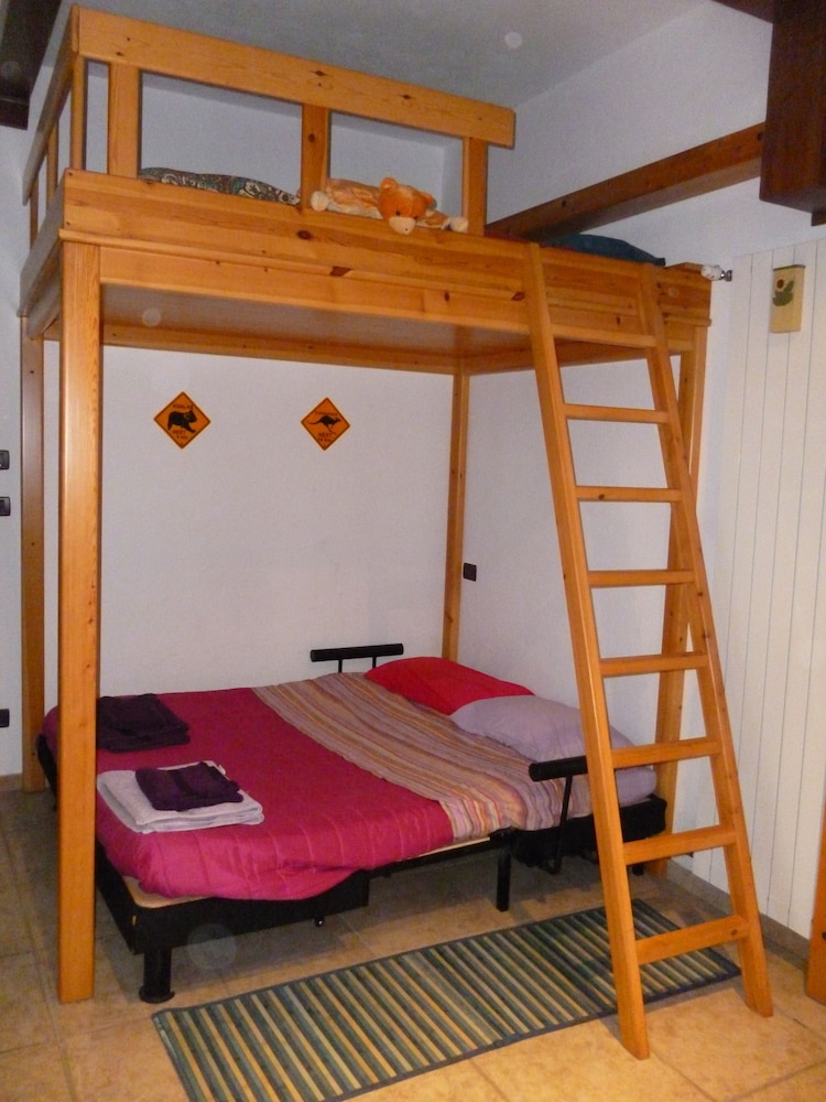 Classic Studio, 1 Bedroom, Mountain View photo 3