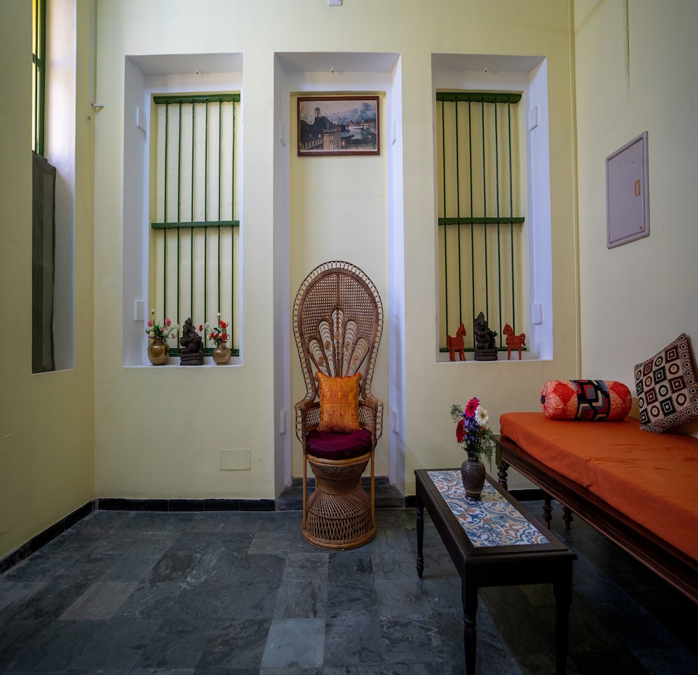 Family Room - Photo 7