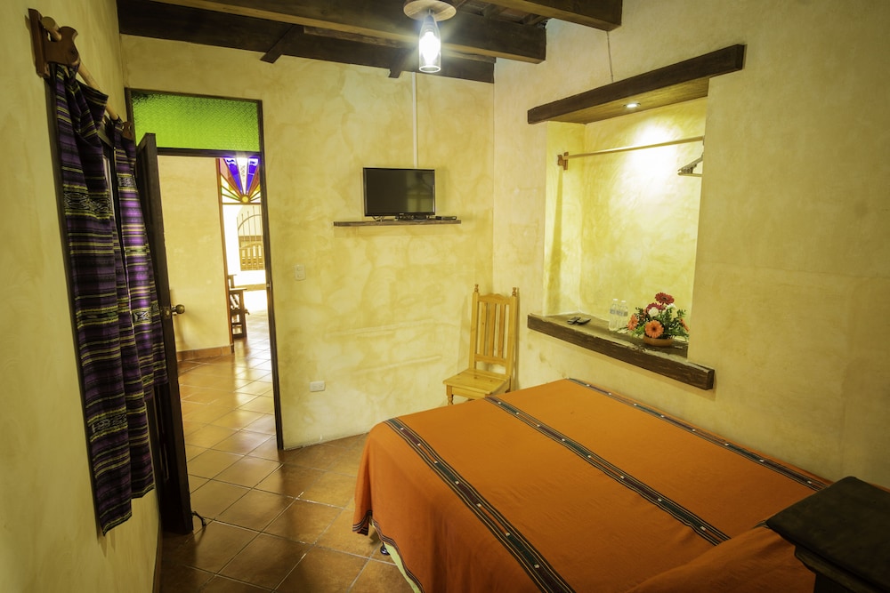 Basic Double Room photo 2