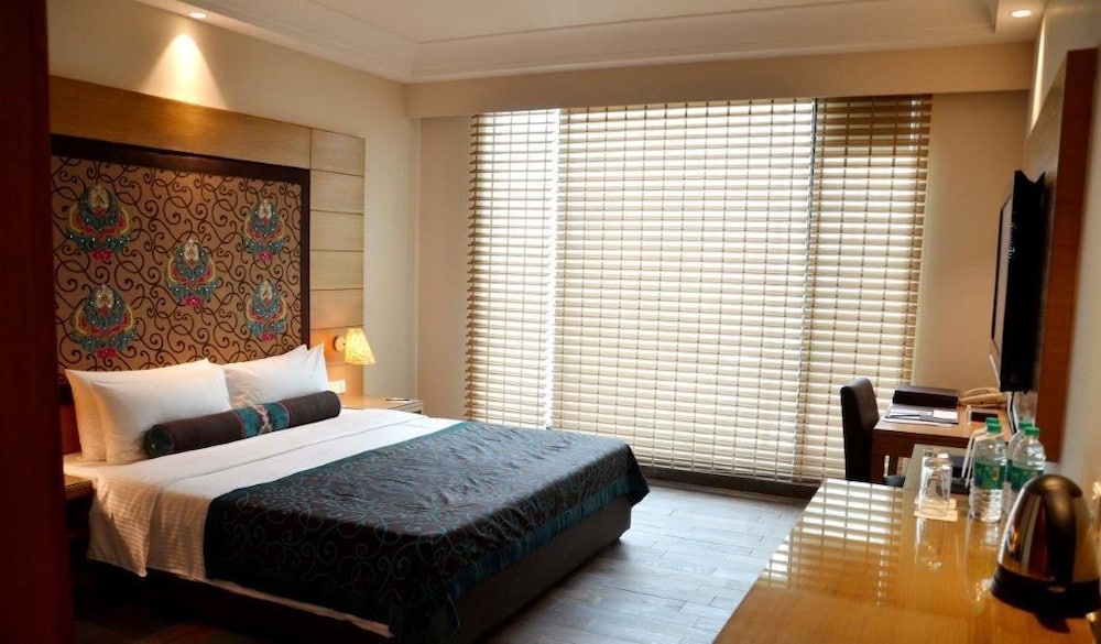 Deluxe Room, 1 King Bed