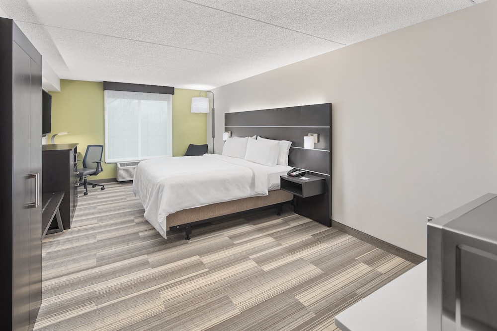 Standard Room, 1 King Bed (Leisure) - Photo 3