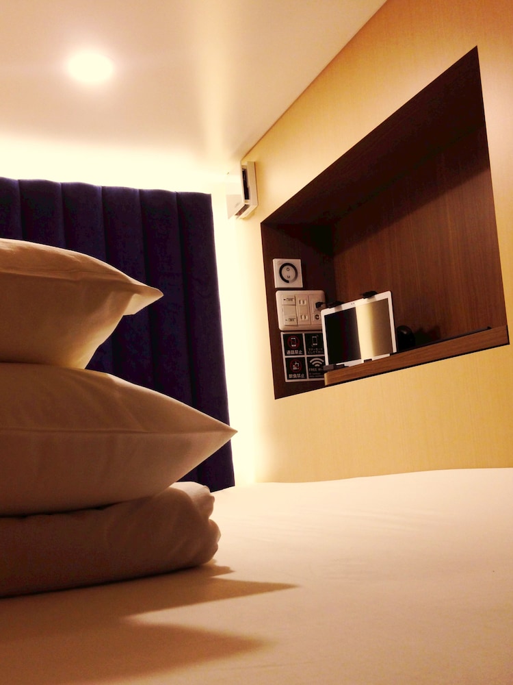 Cabin Bed, Men Only photo 3