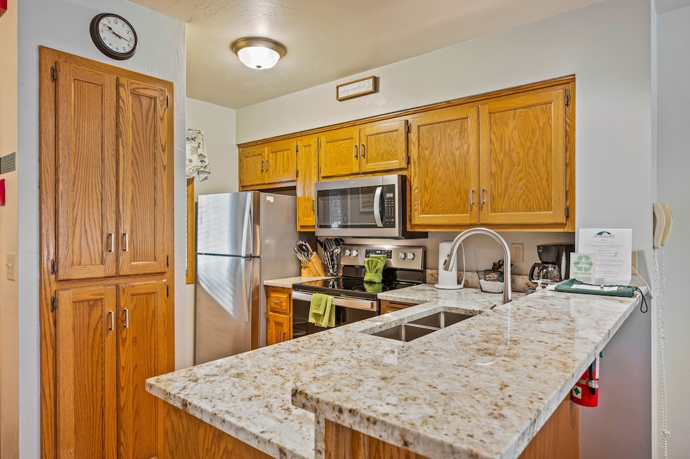 Family Condo, 2 Bedrooms (1.5 Bathrooms, Full Flight of Stairs)