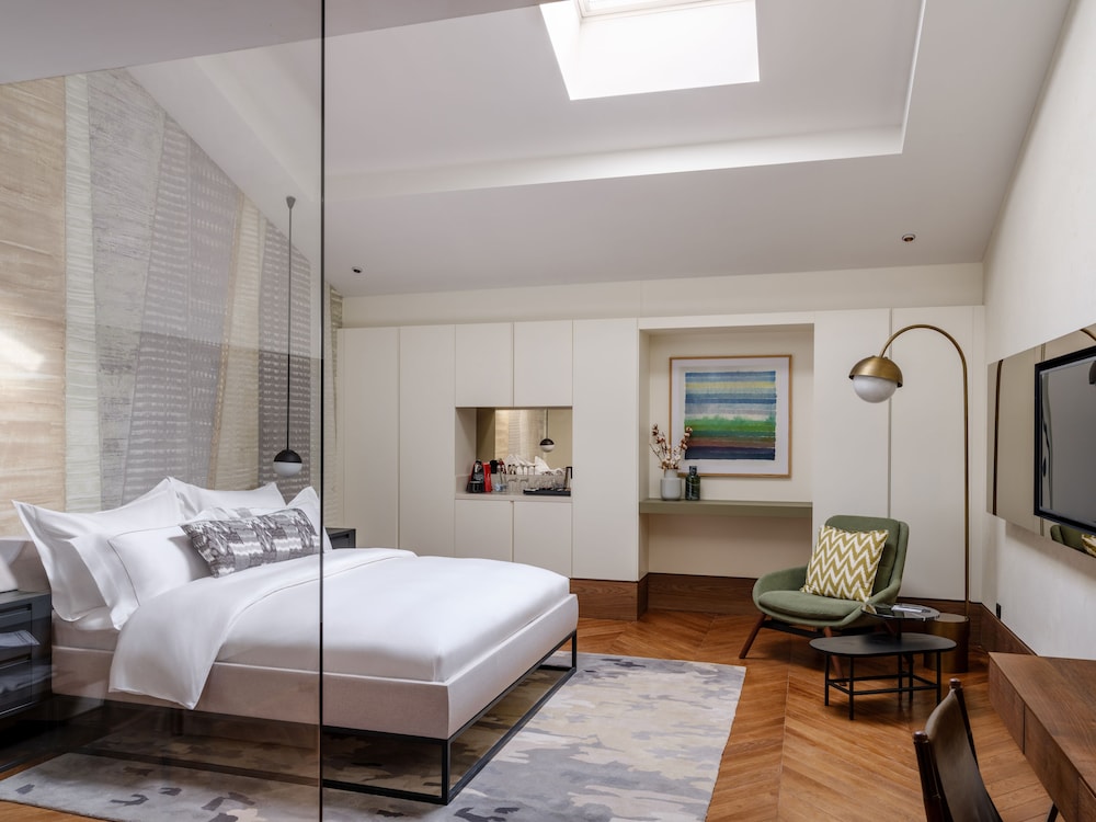 Roof Premium Suite photo 1