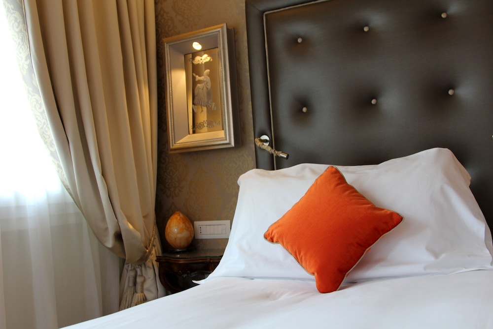Superior Triple Room, 1 King Bed with Sofa bed