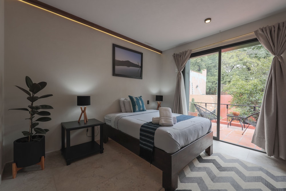 Grand Suite, 2 Bedrooms, Garden View photo 1