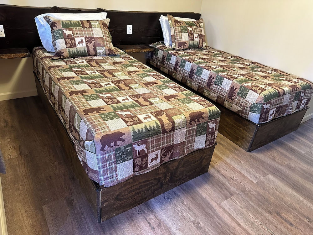 Club Twin Room
