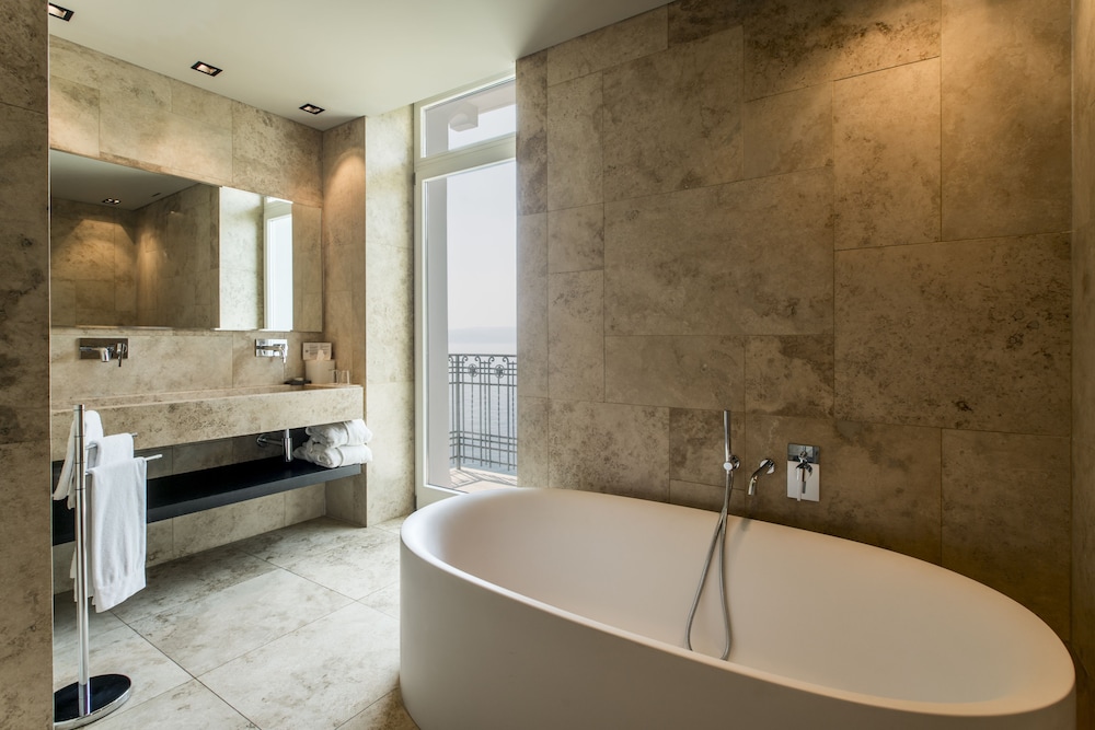 Suite - Photo 6