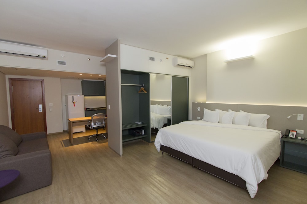 Deluxe Room, 1 King Bed with Sofa bed
