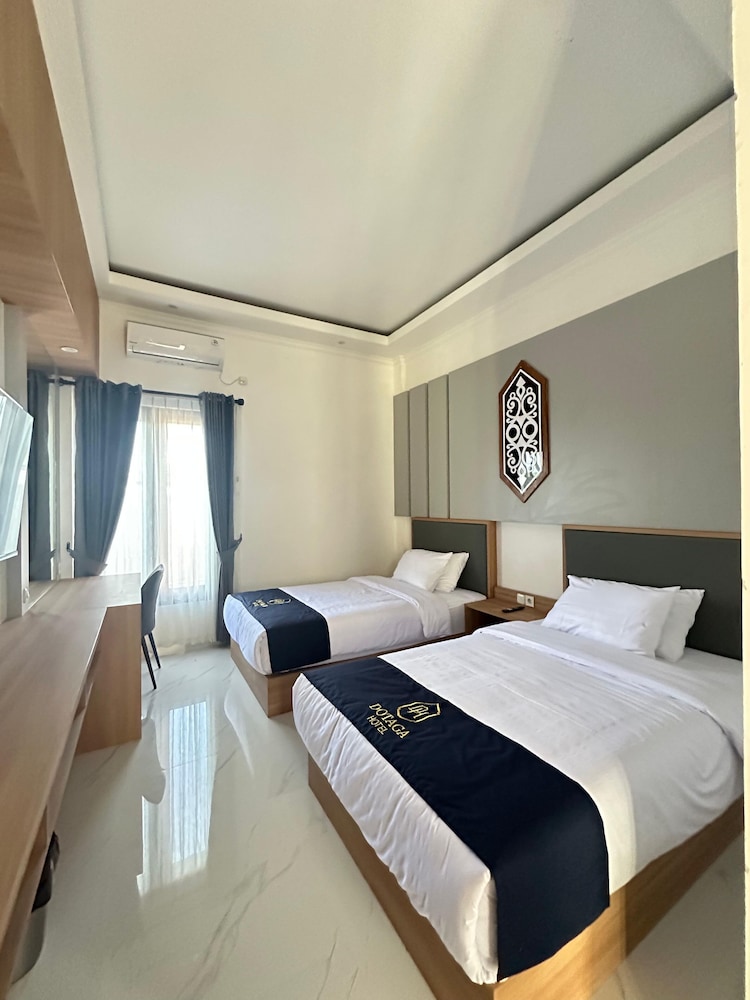 Deluxe Twin Room, City View