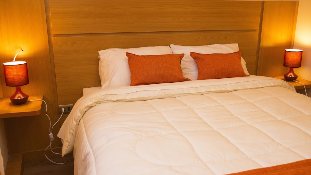 Standard Suite, 1 Double Bed, Private Bathroom