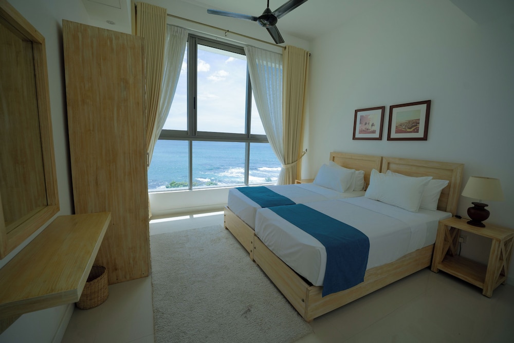 Deluxe Apartment, 3 Bedrooms, Kitchen, Ocean View photo 2