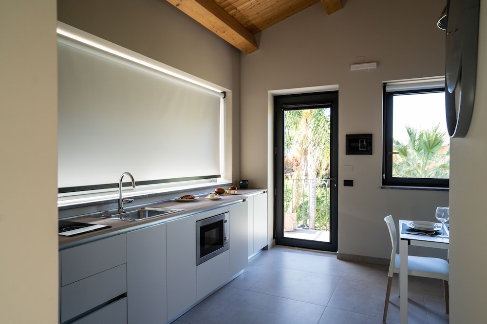 Superior Apartment, Mountain View photo 3