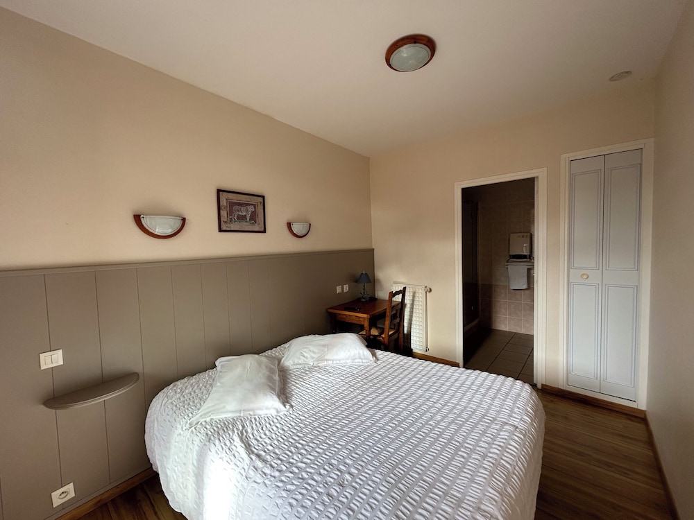 Economy Room - Photo 4