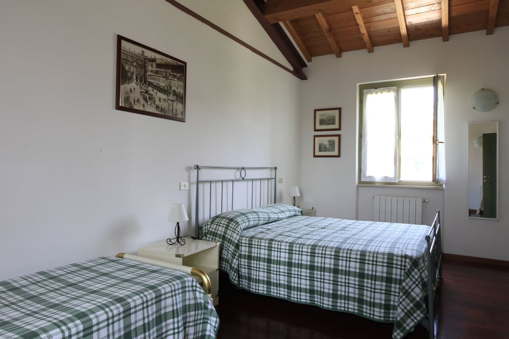 Duplex, 2 Bedrooms (4 Adults + 2 Children) photo 1