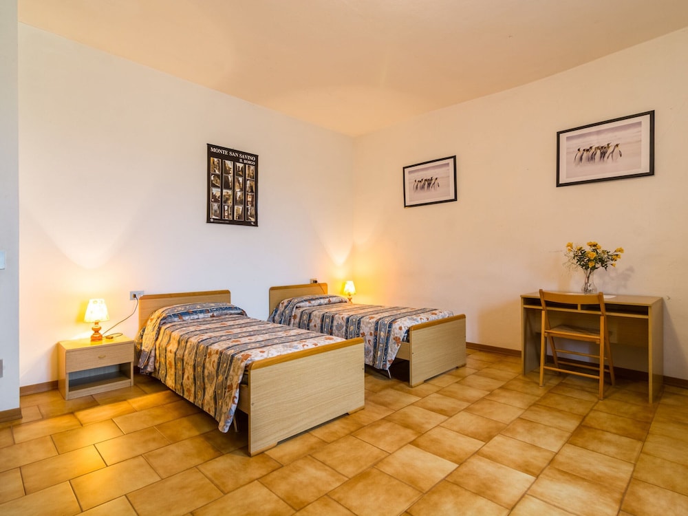 Classic House, 2 Bedrooms photo 2