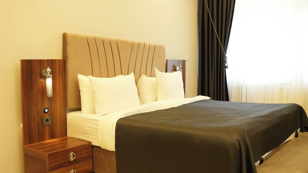 Standard Double or Twin Room - Photo 4