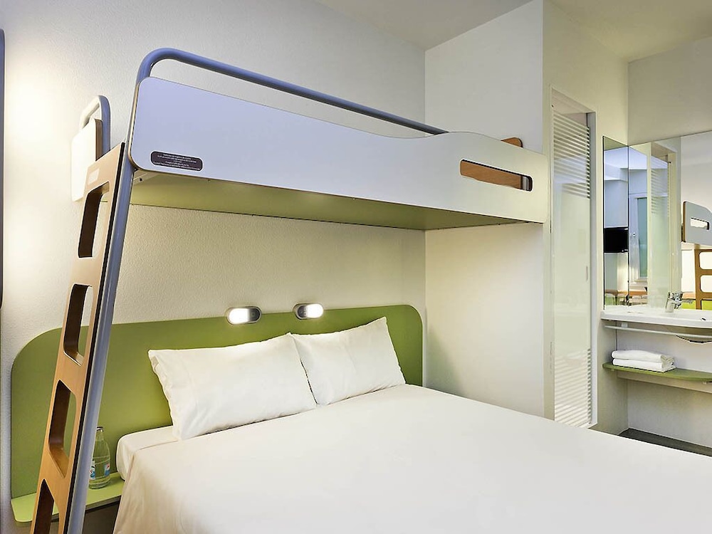 Double Room, Multiple Beds - Photo 1