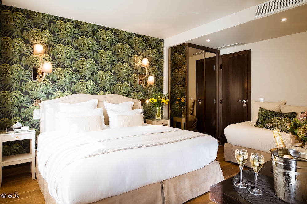 Premium Double or Twin Room photo 1