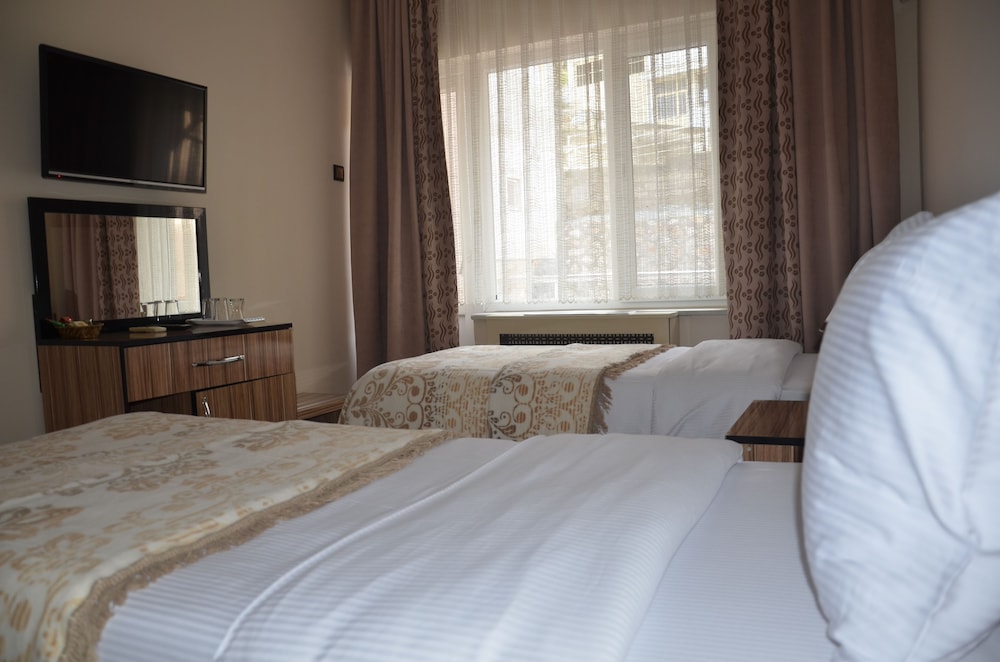 Triple Room, Balcony photo 1