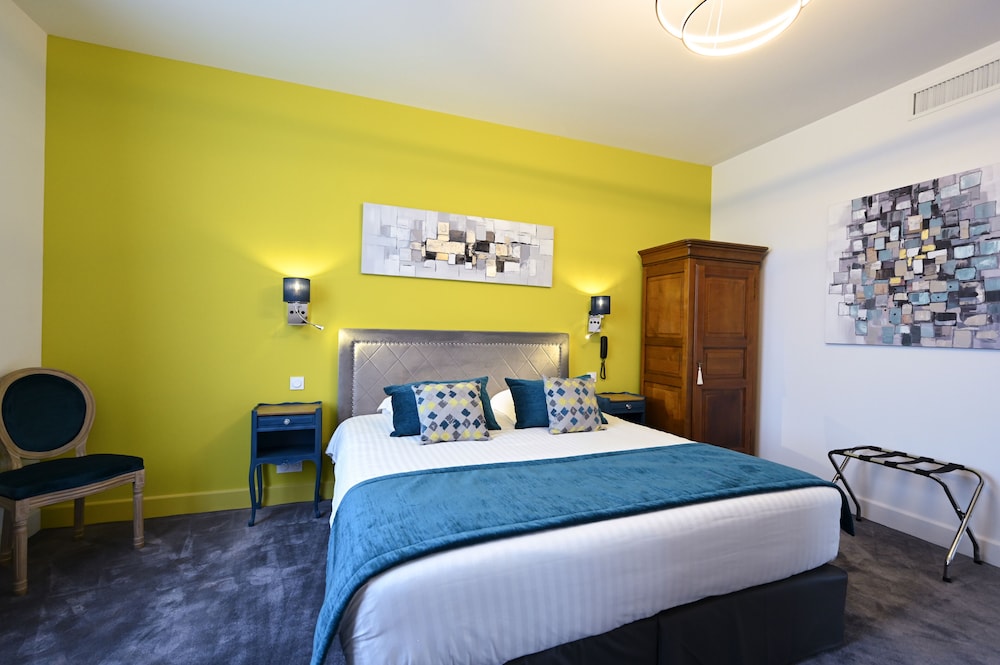 Deluxe Room - Photo 4