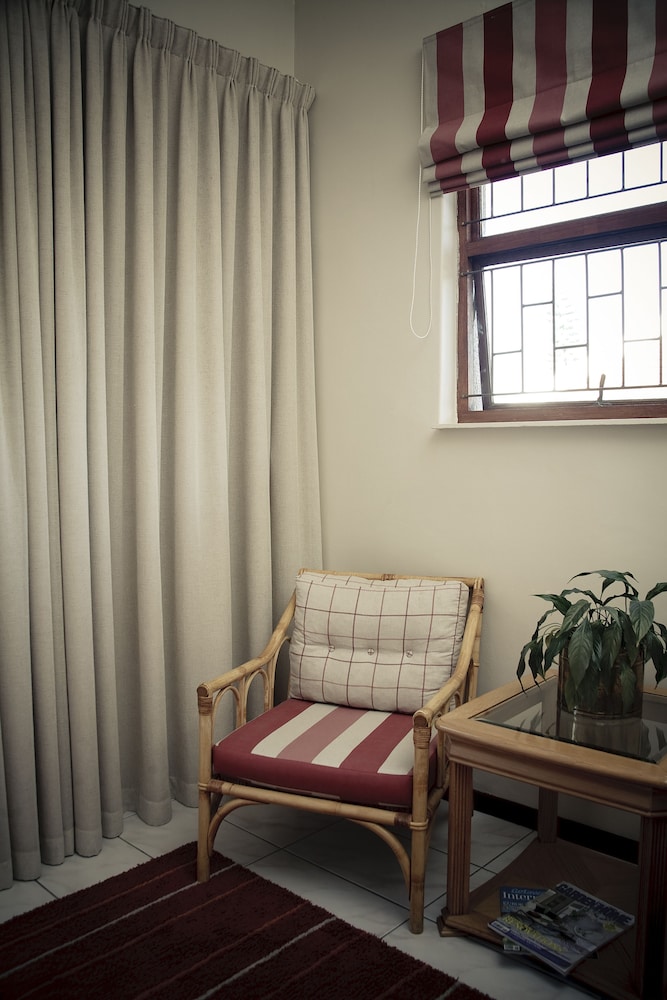 Superior Suite, Courtyard View, Garden Area photo 3
