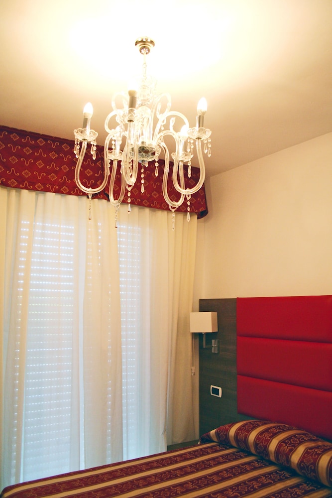 Standard Quadruple Room photo 2