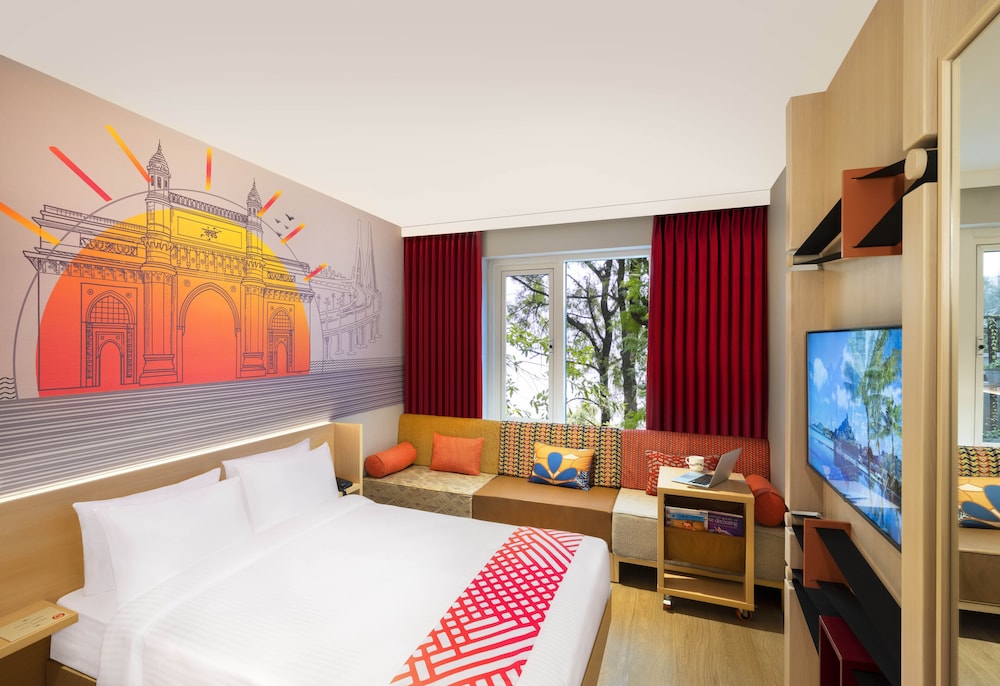 Luxe Queen Room - Photo 1