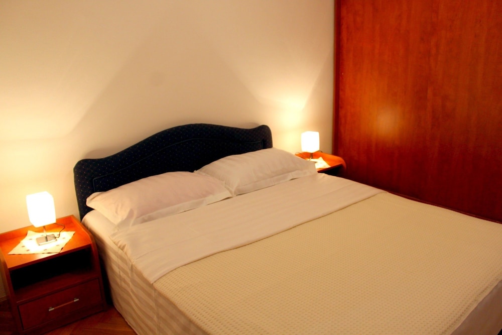 Superior Apartment, 3 Bedrooms, 2 Bathrooms photo 1