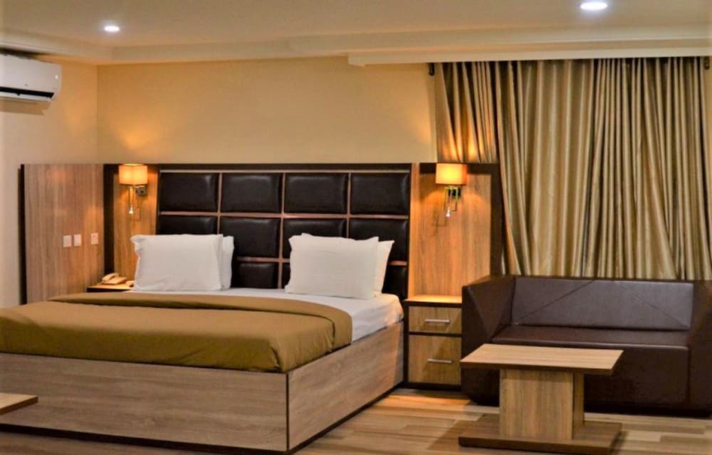 Presidential Suite photo 1