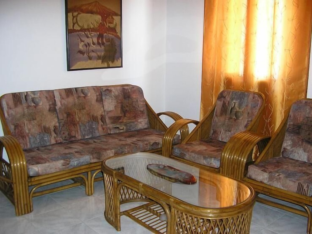 Family Apartment, Garden View photo 3