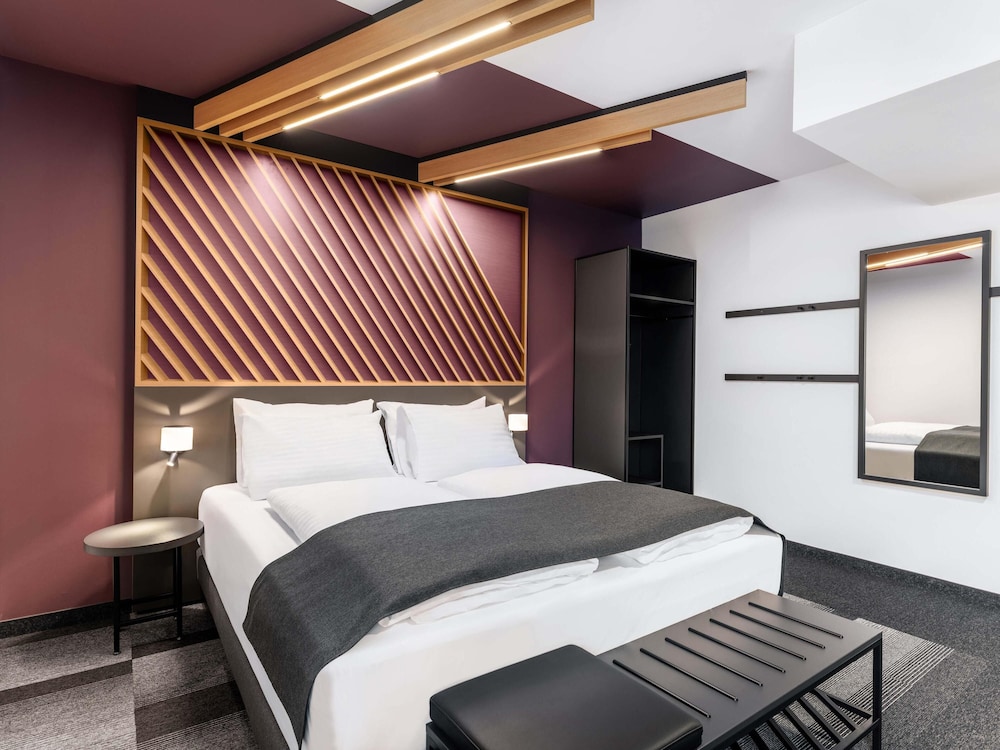 Premium Double Room (French bed)