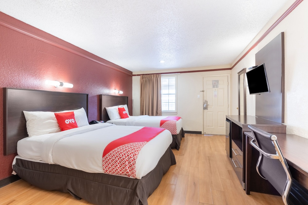 Room, 2 Double Beds photo 1