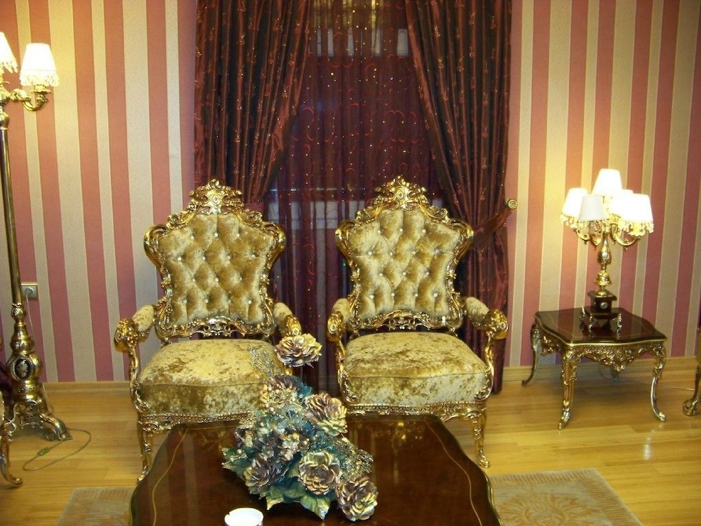 Presidential Suite photo 1