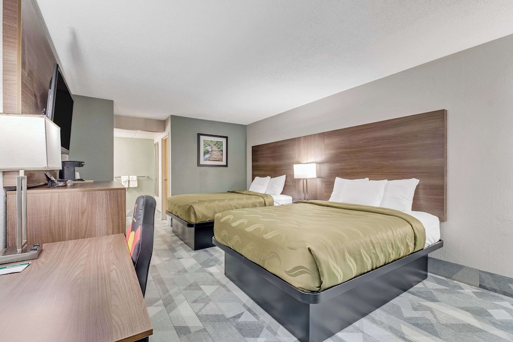 Standard Room, 2 Double Beds, Non Smoking photo 2