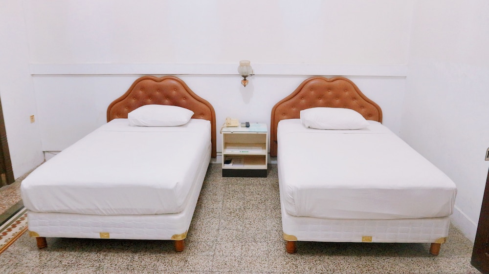 Standard Room - Photo 8