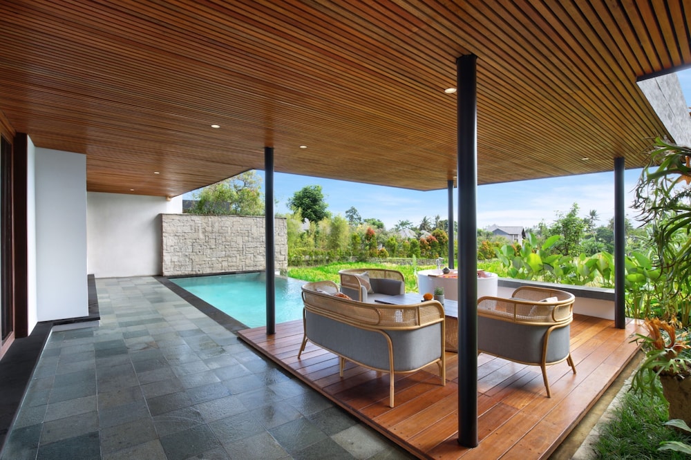 Grand 2 Bedroom Private Pool Villa with Ricefield View - Photo 21
