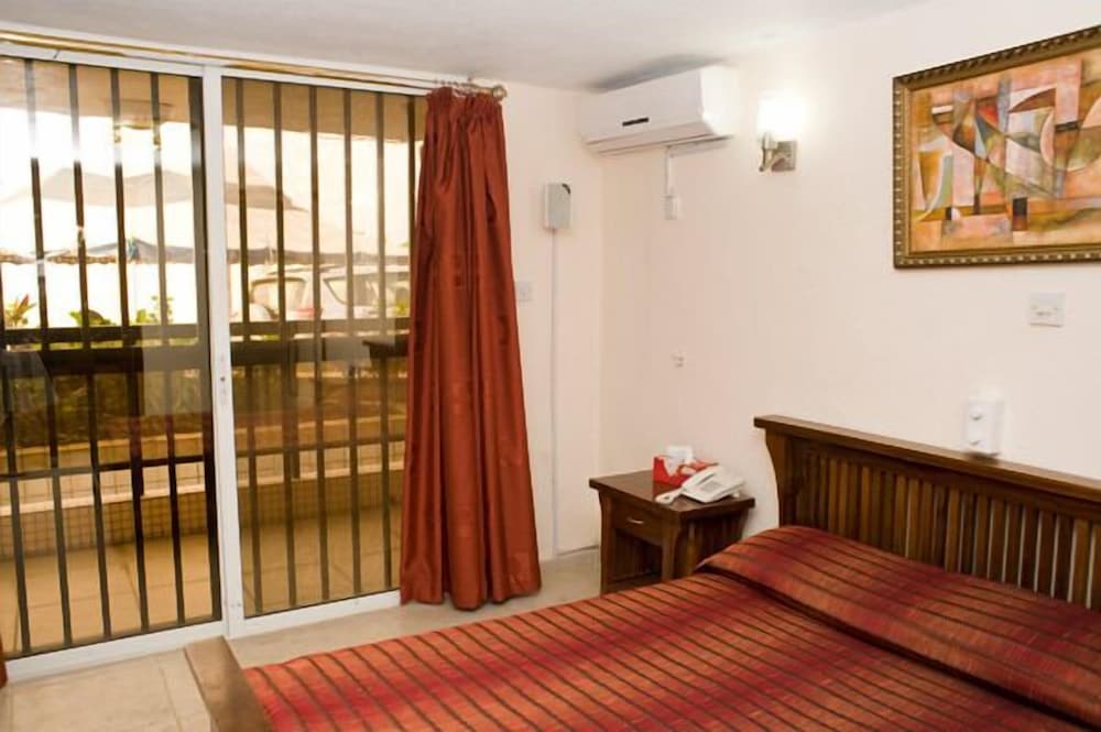 Luxury Suite photo 2