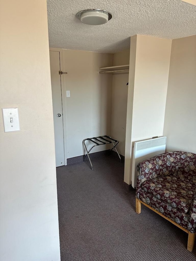 Family Single Room, Non Smoking photo 2