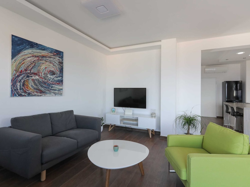 Apartment photo 3