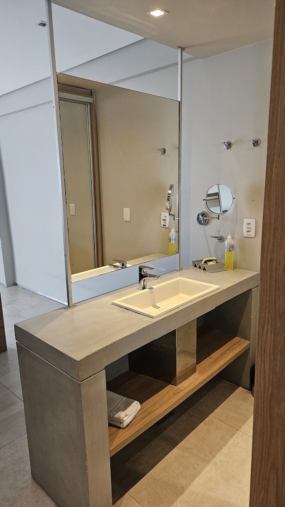 Standard Room, Ocean View - Photo 4