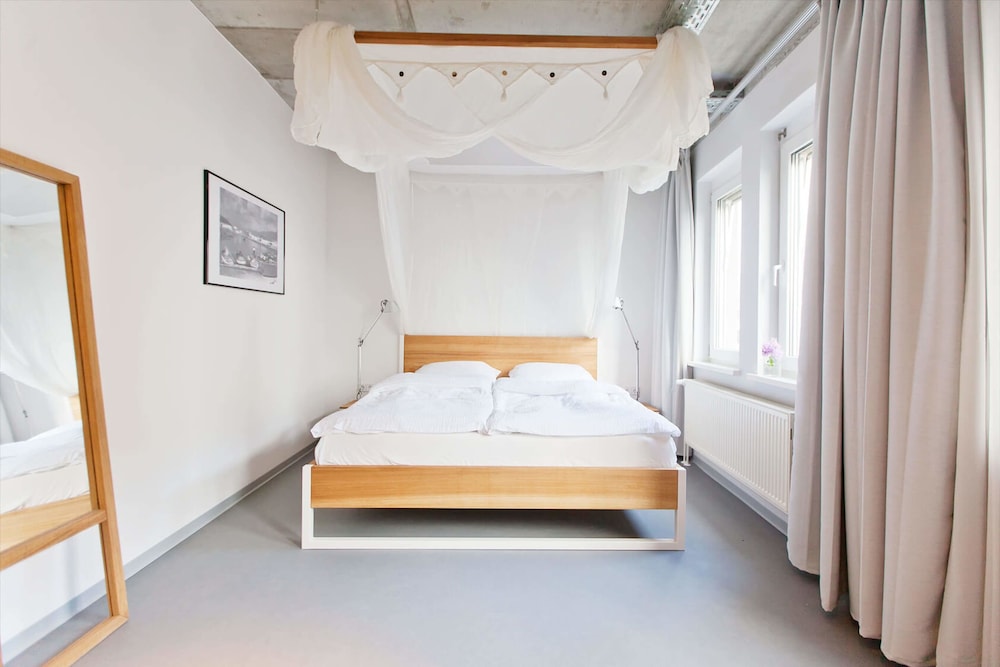 Comfort Loft, 1 King Bed, City View