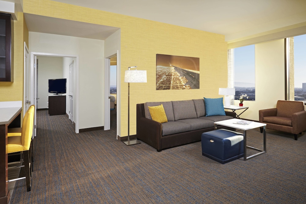 Suite, 2 Bedrooms (Hearing Accessible)